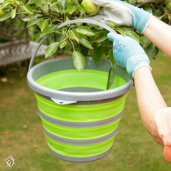 Spear & Jackson Collapsible Bucket in Green